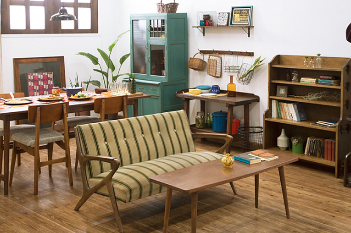 レトロな家具 ダイニング コーディネート